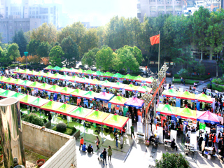 新葡京官网成功举办2017届毕业生大型综合校园双选会