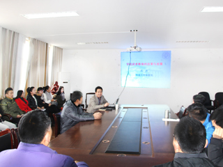 河南大学洪浩教授应邀来新葡京官网讲学