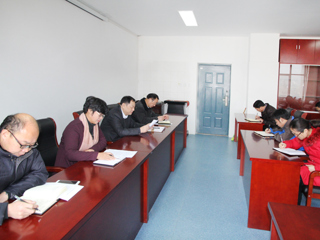 信息学院党委召开2016年度民主生活会