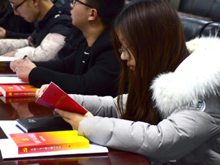 【学习贯彻十九大精神】新葡京官网举办学习贯彻党的十九大精神学生报告团第一次会议暨党的十九大精神宣讲会