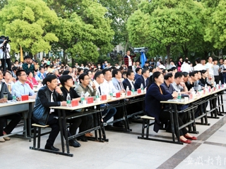 【安徽教育网首页】“青春喜迎十九大 坚定信念跟党走”3003新葡官方网站举办第十二届五四“共青杯”合唱节