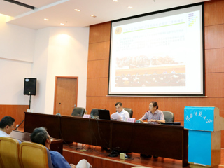 皖南医学院党委书记王先俊教授应邀来新葡京官网作辅导报告