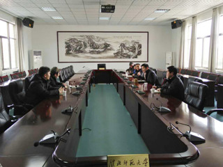 安徽博物院金鑫一行到新葡京官网进行学术交流