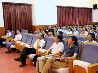 美国田纳西大学健康科学中心李卫教授来新葡京官网访问