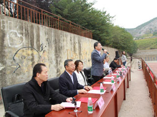 3003新葡官方网站信息学院举行2019级新生军训总结暨表彰大会