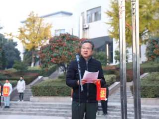 深入学习宣传习近平法治思想 大力弘扬宪法精神——3003新葡官方网站开展“晨读宪法”活动