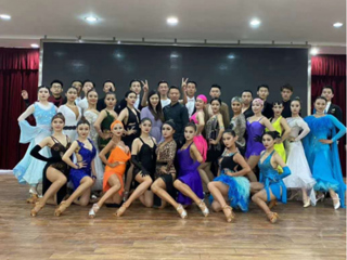 新葡京官网在全国大学生体育舞蹈锦标赛上取得佳绩