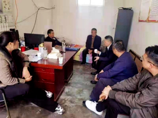 校党委副书记朱德顺、副校长李福华一行赴新葡京官网定点帮扶村调研