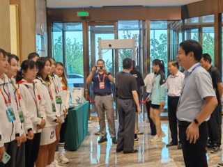 副校长翟胜宝看望新葡京官网田径代表队