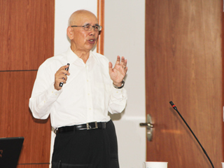 台湾师范大学前校长郭义雄教授应邀来新葡京官网讲学