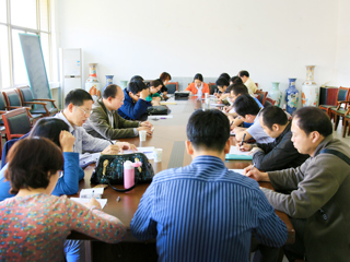 南京师范大学张新平教授应邀来新葡京官网讲学