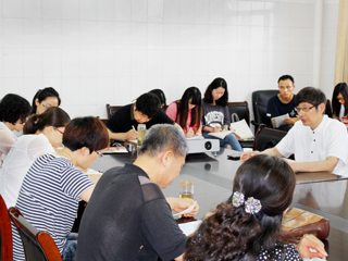 上海财经大学《财经研究》编辑部主任施祖辉教授应邀来新葡京官网讲学