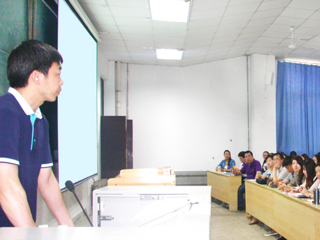 中央音乐学院教授陈荃有博士来新葡京官网讲学