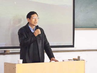 华东师范大学陈建华教授应邀来新葡京官网做学术报告