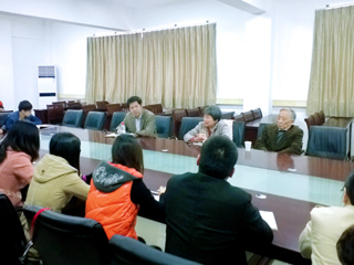 北京师范大学博士生导师曾贻芬教授应邀来新葡京官网讲学