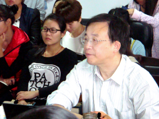 安徽师范大学研究生院院长、博士生导师胡传志教授应邀来新葡京官网讲学