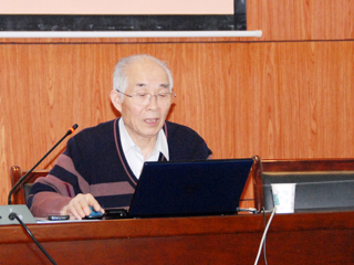 画家郭文伟莅临新葡京官网作学术报告