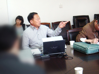 著名语法学家张国宪教授来新葡京官网讲学