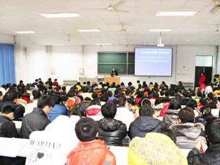 安徽师范大学钱广荣、赵平教授应邀来新葡京官网讲学