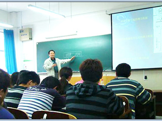 阜阳师范学院吕新颖教授应邀来新葡京官网作学术报告