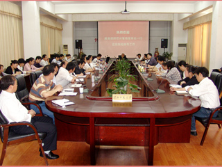 教育部师范司司长管培俊应邀来新葡京官网举行学术报告会