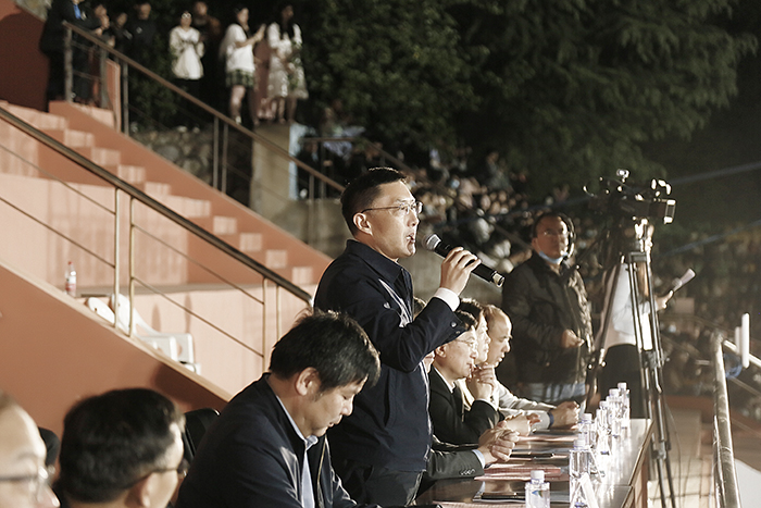 b1c8a718ea9b47038a197dcdba298566.jpg b1c8a718ea9b47038a197dcdba298566.jpg