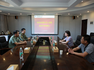 相山区人武部到新葡京官网开展教师节慰问活动