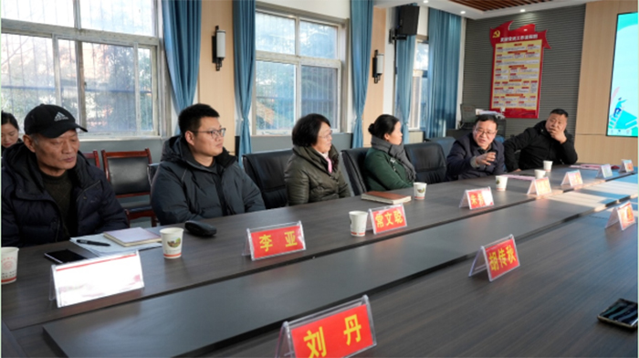 74ff8115c30545dd9974c9c0972ad298.jpg 74ff8115c30545dd9974c9c0972ad298.jpg