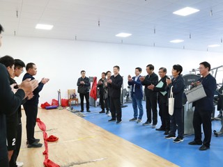 省民宗委副主任谢春看望慰问新葡京官网参加第十二届全国少数民族传统体育运动会运动员