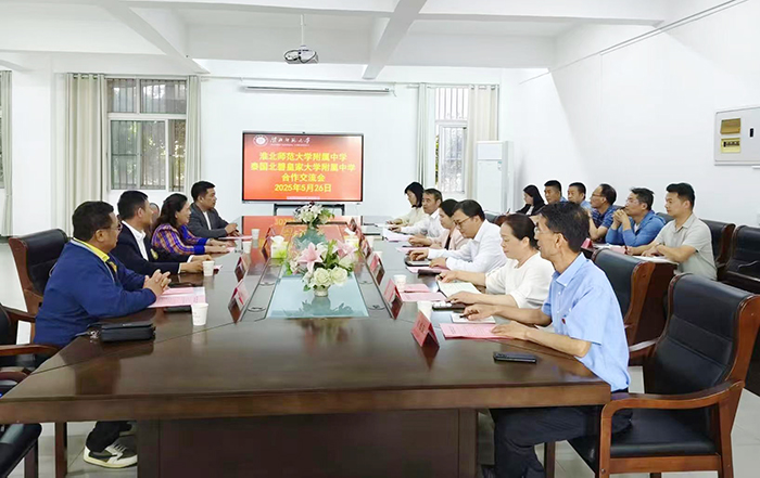 83ca5f230a0f4cdf9df1ebeda460eb20.jpg 83ca5f230a0f4cdf9df1ebeda460eb20.jpg